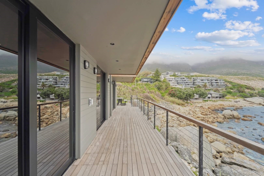 5 Bedroom Property for Sale in Bakoven Western Cape